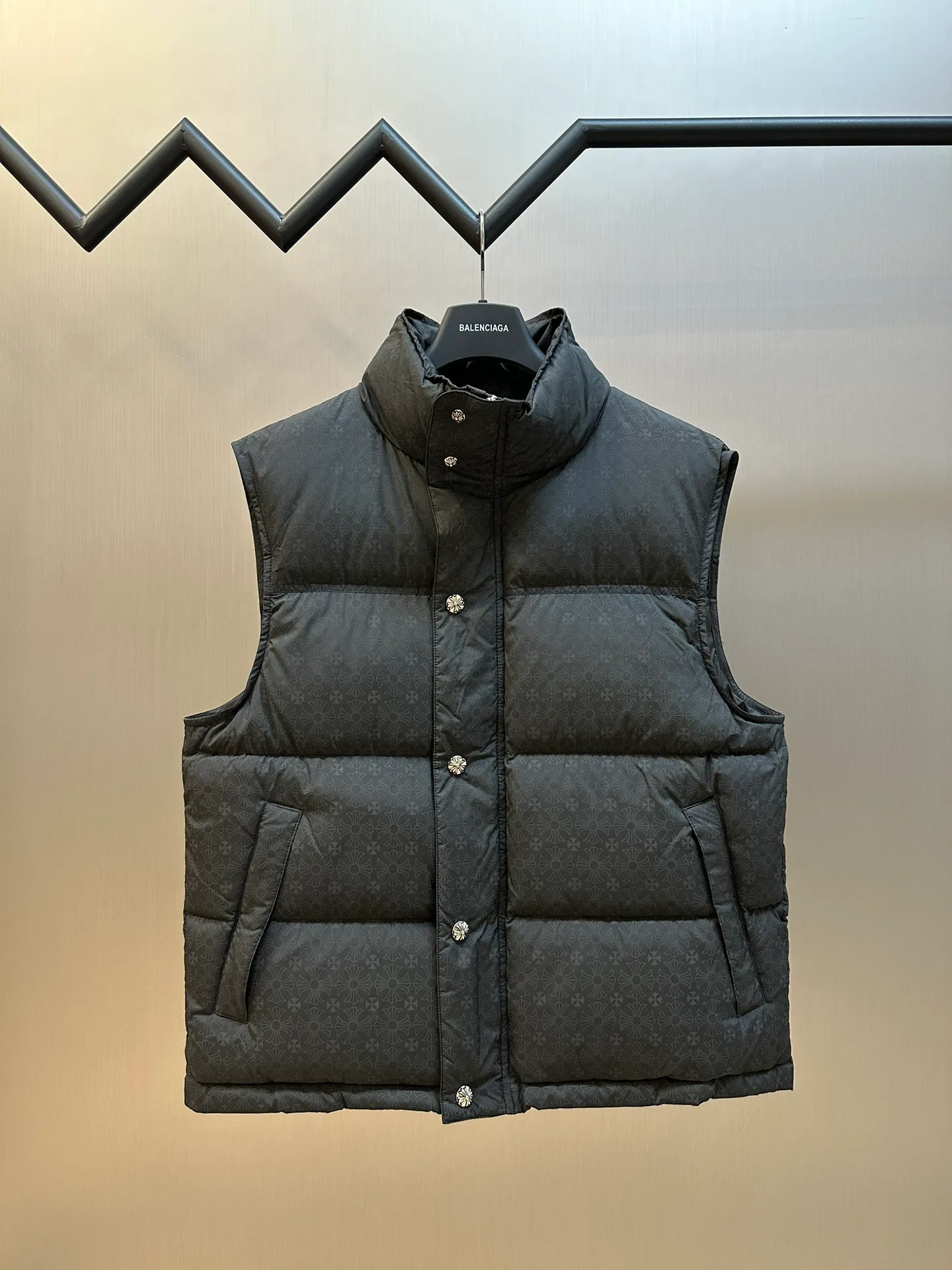 Chrome Hearts ， ， 。 Quality ， 、 Breathable ， 。 90 ， ， 。 、 ， 。 、 Quality ， ， 。 size：s m l xl